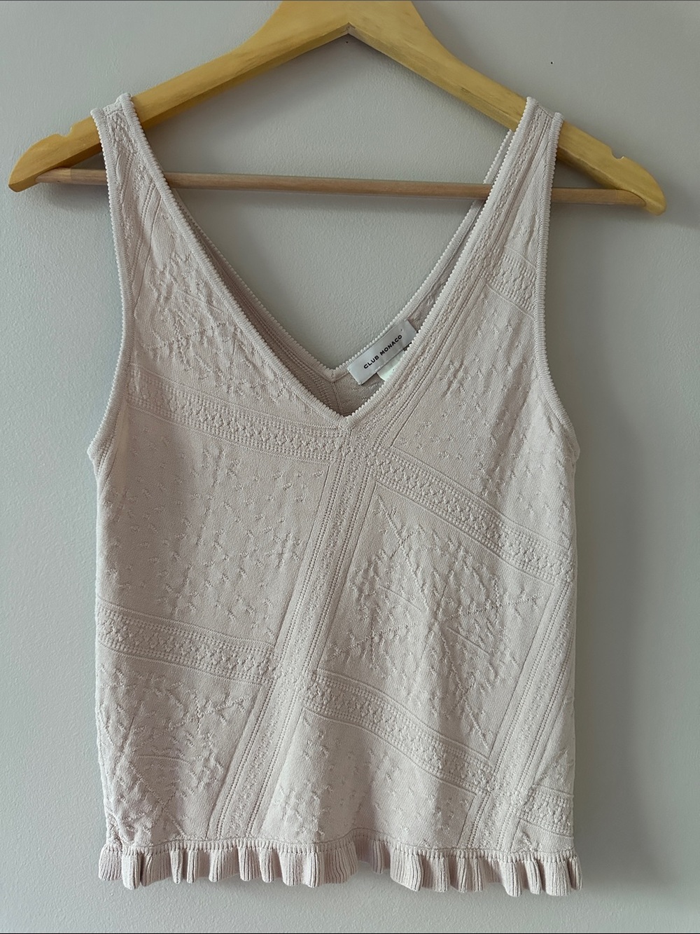 Club Monaco Blush Knit V-Neck Tank Size Small